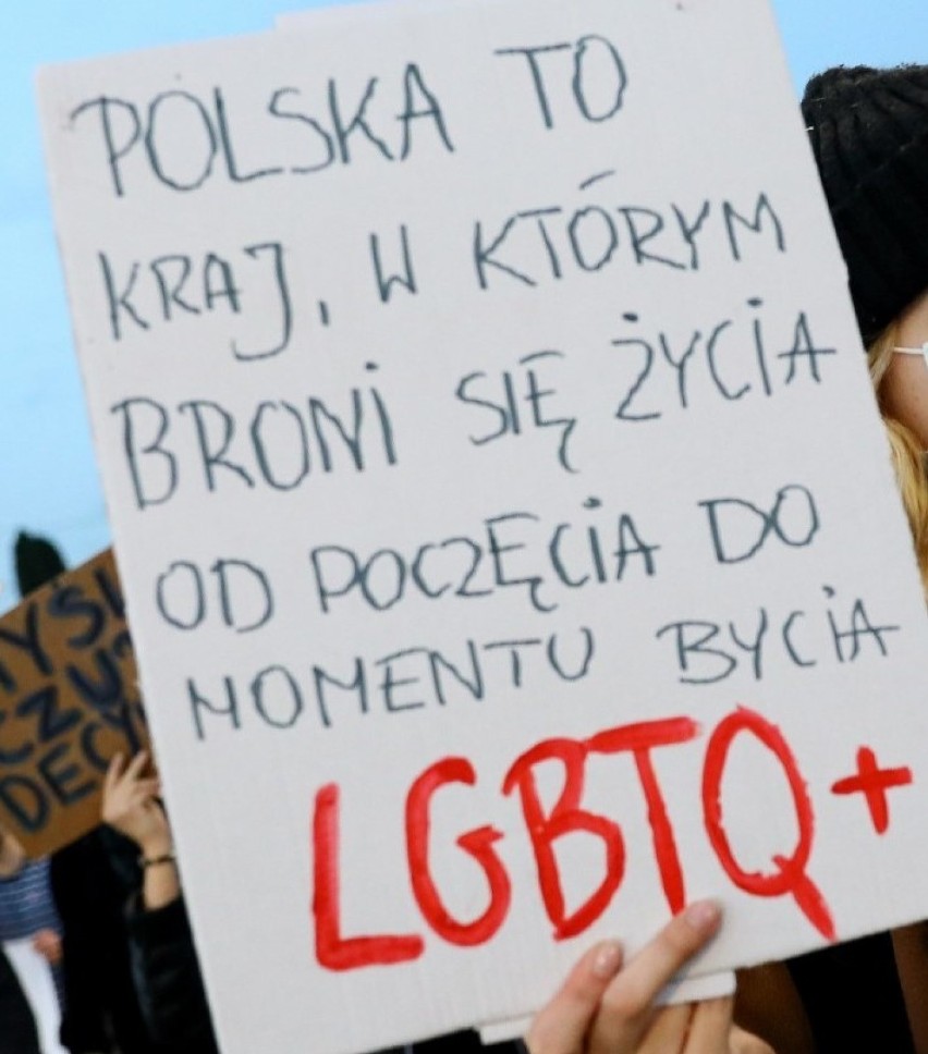Protest kobiet w Piotrkowie. Moje ciało, mój wybór i inne...