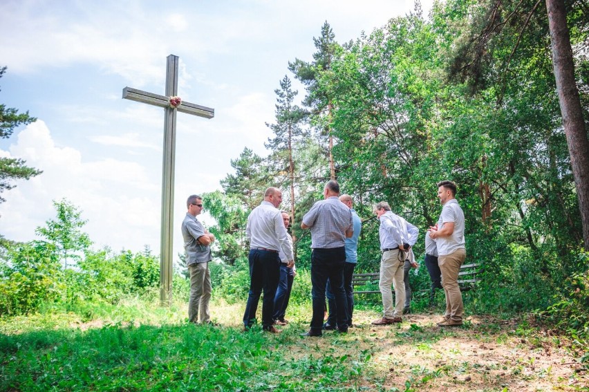 W tym miejscu powstanie wieża widokowa. Gmina zaprezentowała...