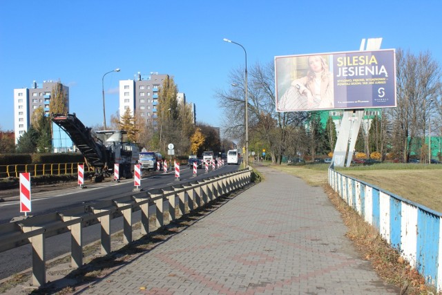 Trwają prace na ul. Chorzowskiej w Bytomiu. Wymieniana jest nawierzchnia wiaduktu drogowego. Zobacz zdjęcia >>>