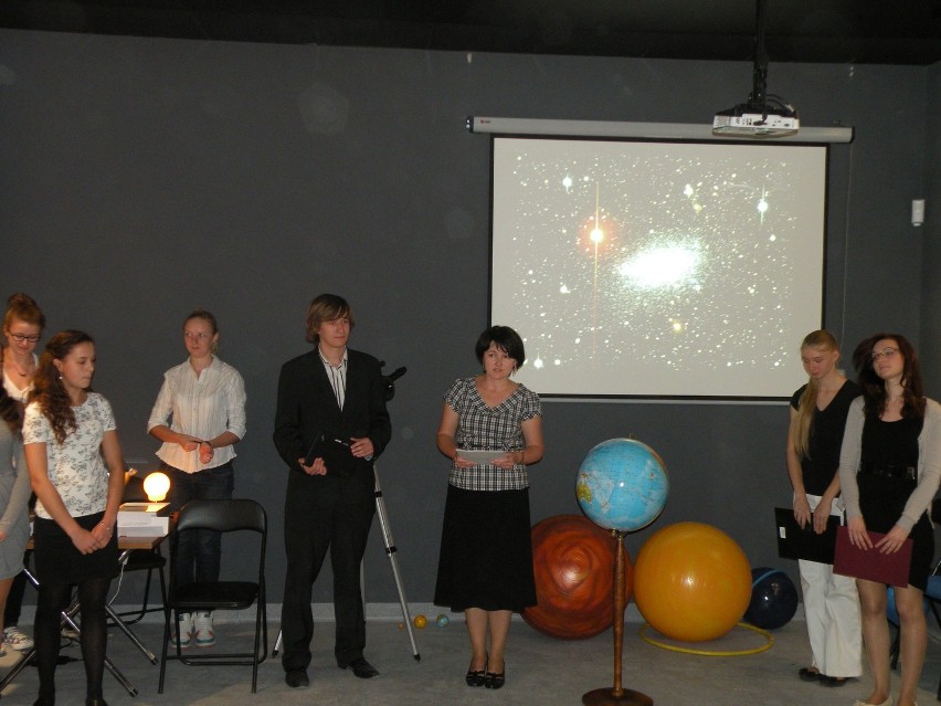 W Gnieźnie powstała pierwsza sala astronomiczna. To zasługa licealistów z &quot;15&quot;