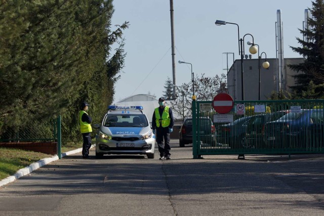 DPS w Kaliszu: Wojewoda podął decyzję o ewakuacji mieszkańców zakażonych koronawirusem