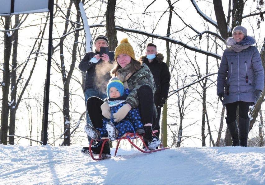 Znowu pada śnieg! Czy będzie go tyle, ile w styczniu? Na...