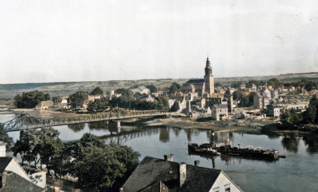 Dawne Krosno Odrzańskie na starych, czarno-białych zdjęciach. Z tą różnicą, że archiwalne fotografie... pokolorowaliśmy.