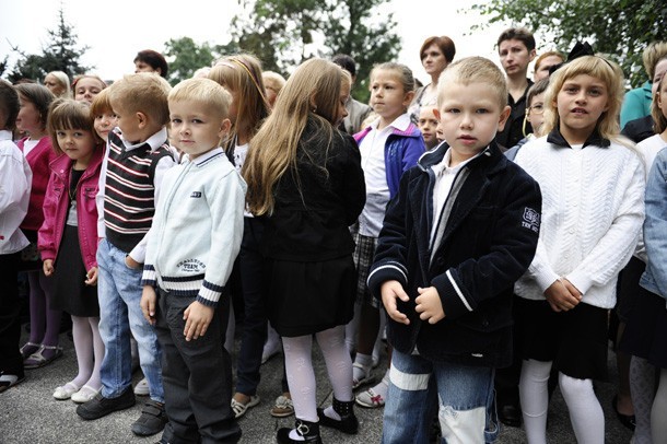 Oleśnica: Uczniowie wracają do szkół (ZDJĘCIA)