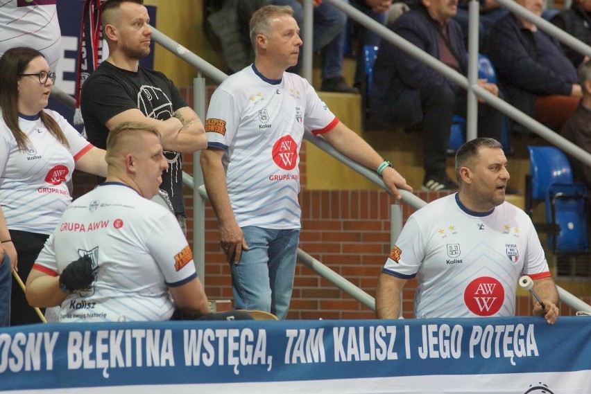 Kibice siatkarek Energa MKS Kalisz podczas meczu z UNI Opole