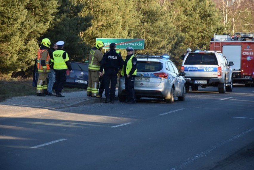 Witkowo: Wypadek na trasie Witkowo-Powidz  - zderzyły się dwa auta osobowe [7.02.2020]