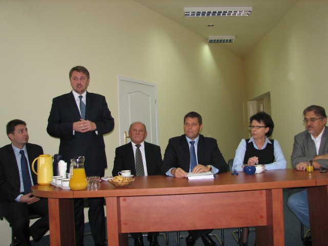 Kandydatem PO na prezydenta Bielska jest Krzysztof Michalski (drugi z prawej)