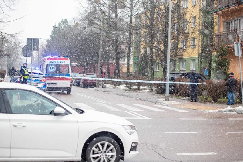 Kierowca BMW potrącił dwie osoby przy ul. Żabiej w...