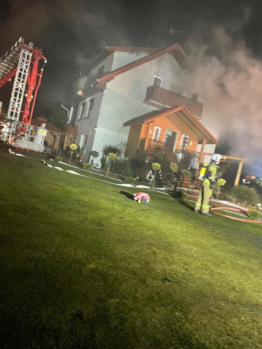 Pożar domu w Grębieniu. Trwa zbiórka funduszy dla poszkodowanej rodziny