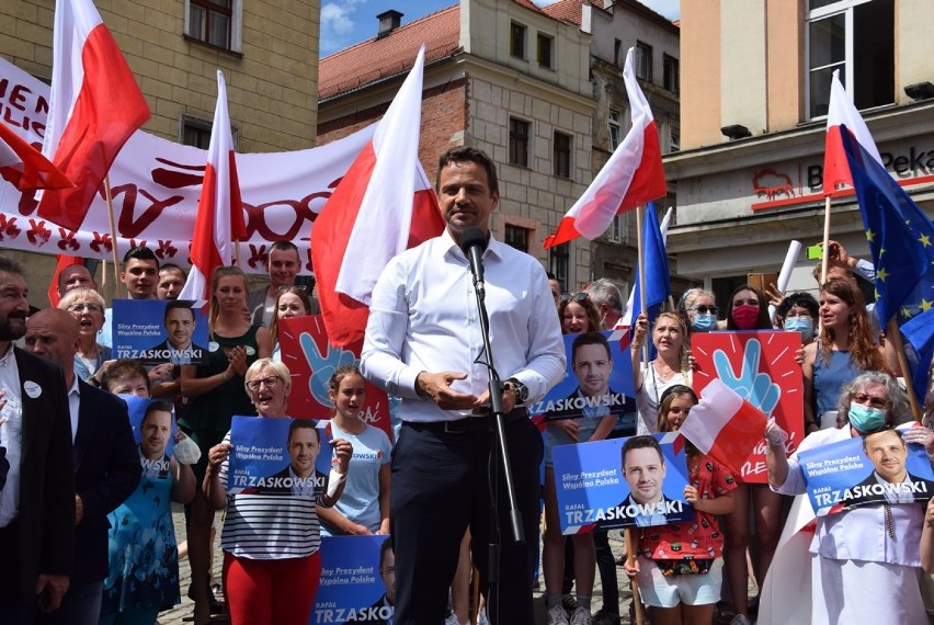 Rafał Trzaskowski w Świdnicy. Tłumy mieszkańców i wsparcie samorządowców (ZDJĘCIA)