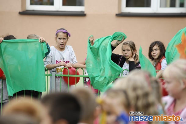 Radosny plac zabaw w Oleśnicy