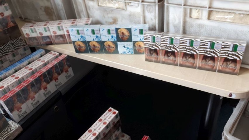Na bazarze w Kostrzynie handlowano nielegalnymi papierosami.