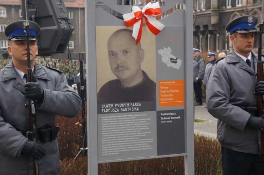 Na skwerze w Bytomiu odsłonięto tablicę upamiętniającą Tadeusza Bartosika