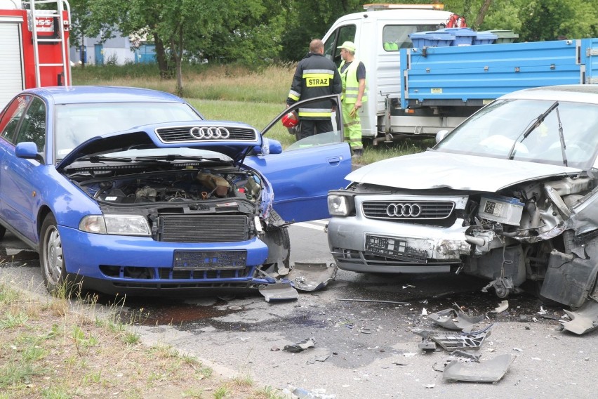 Wypadek na skrzyżowaniu Bystrzyckiej i Bajana