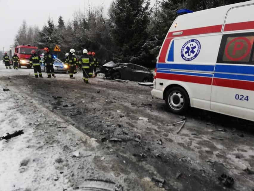 Śmiertelny wypadek w Gruszowcu. Droga krajowa była zablokowana [ZDJĘCIA]