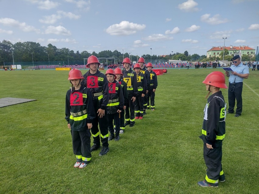 Zawody strażackie na odnowionym stadionie w Szprotawie