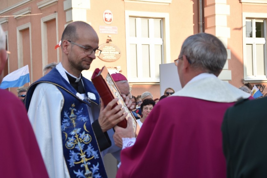 Nowy Tomyśl: Kopia obrazu Matki Bożej w parafii Najświętszego Serca Pana Jezusa