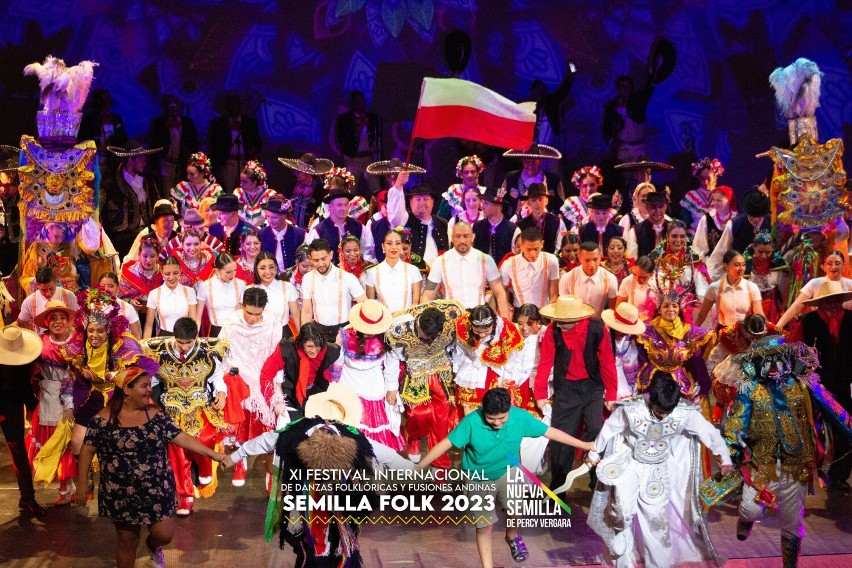 Na festiwalu Semilla Folk promowali folklor Lachów Sądeckich...