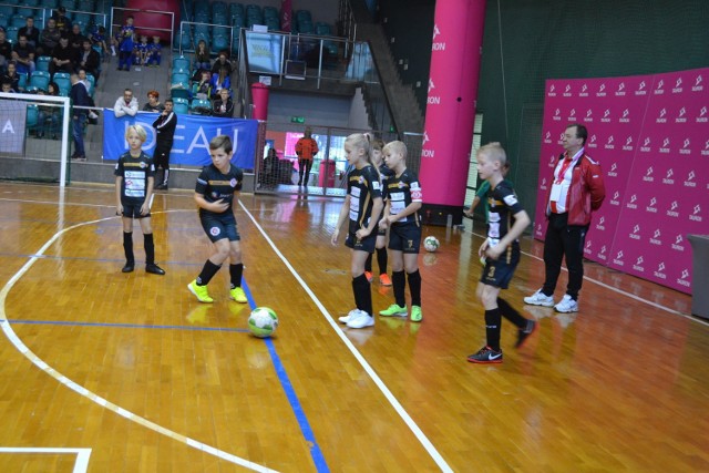 W Siemianowicach Śląskich w sobotę 16 października rozgrywano TAURON Junior Cup. 

Zobacz kolejne zdjęcia. Przesuń w prawo - wciśnij strzałkę lub przycisk NASTĘPNE