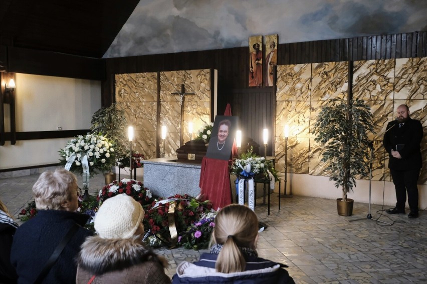 Tłumy pożegnały wybitnego artystę na cmentarzu miłostowskim...