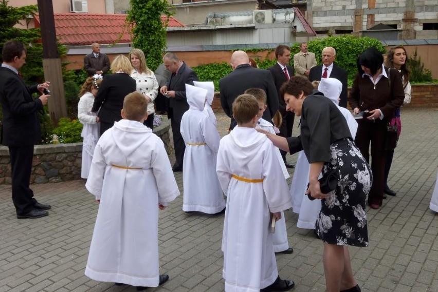 Chodzież: Komunia 2012. Sakrament w parafii św. Floriana [ZDJĘCIA]