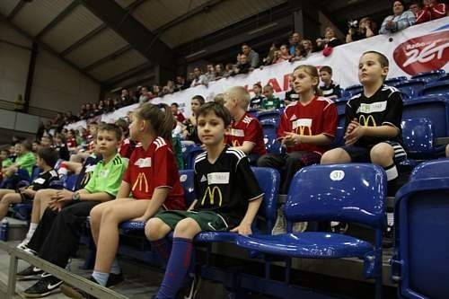 Euro 2012: Dzieci z Pomorza wyprowadzą gwiazdy. Trzynastu młodych Pomorzan w Eskorcie McDonald's