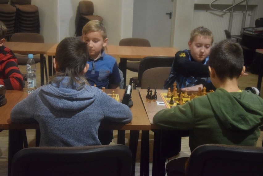 Turniej szachowy w gminie Łazy. To jedna z atrakcji na ferie FOTO