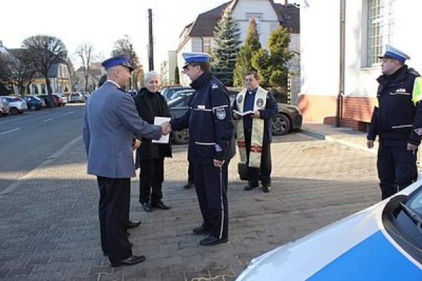 Policja w Lublińcu: Przekazanie radiowozu