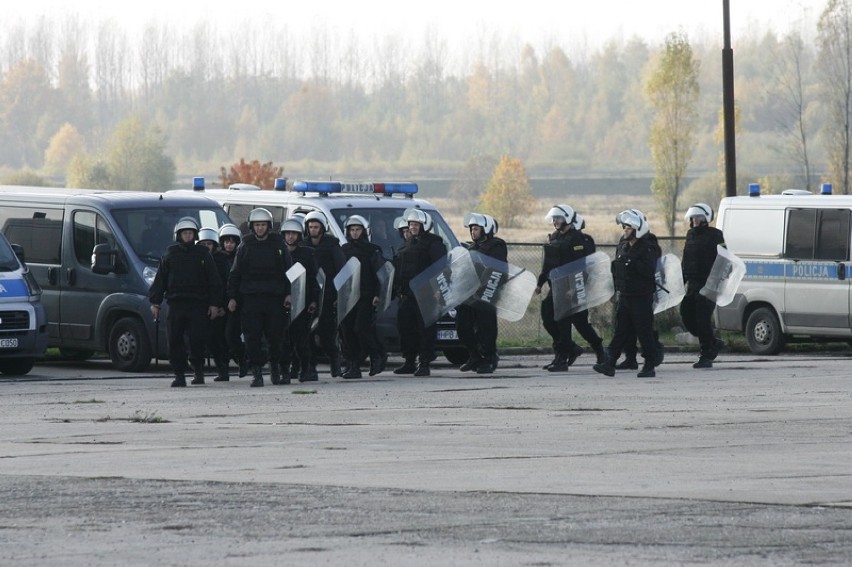 Policjanci z regionu ćwiczyli w Legnicy [ZDJĘCIA]