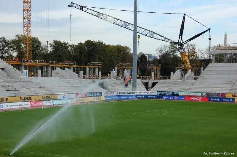 Budowa stadionu Górnika Zabrze: Narożniki w budowie [ZDJĘCIA]