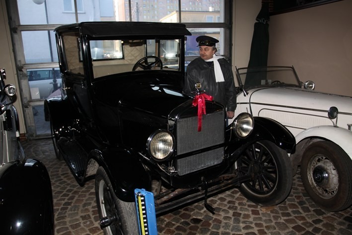Gdynia: Premiera Forda T z 1926 roku. Gdyńskie Muzeum Motoryzacji ma nowy eksponat