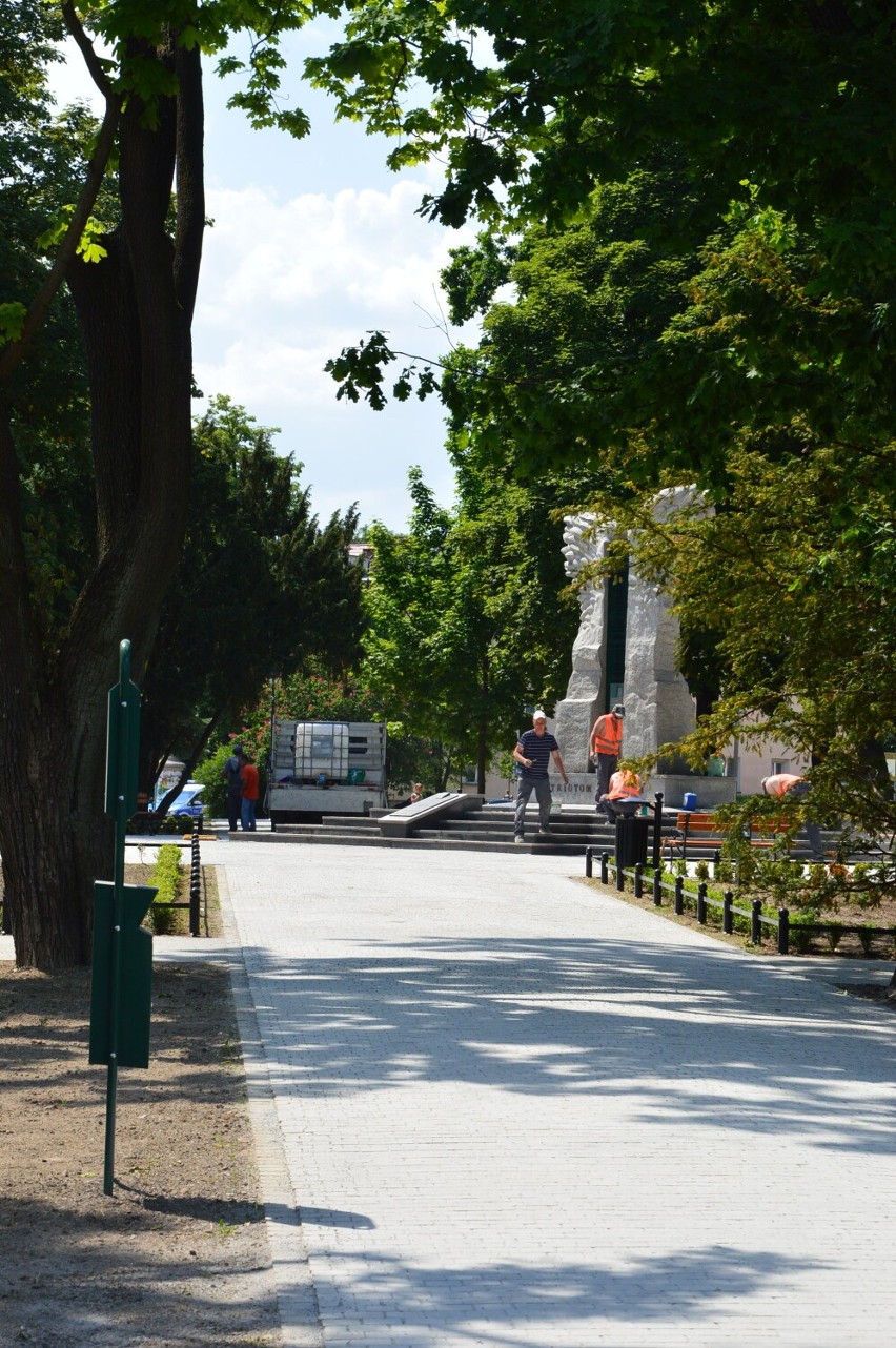 Plac Kopernika w Nysie już gotowy po rewitalizacji. Tak wygląda jej efekt