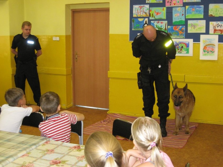 Policja w Rybniku: uczyli dzieciaki, jak bezpiecznie spędzić...
