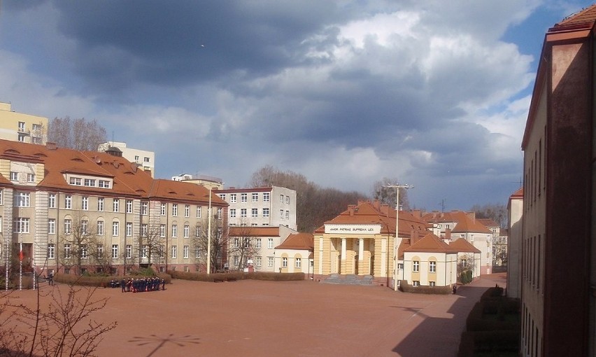 AKADEMIA MARYNARKI WOJENNEJ W GDYNI
Lokalizacja: ul....