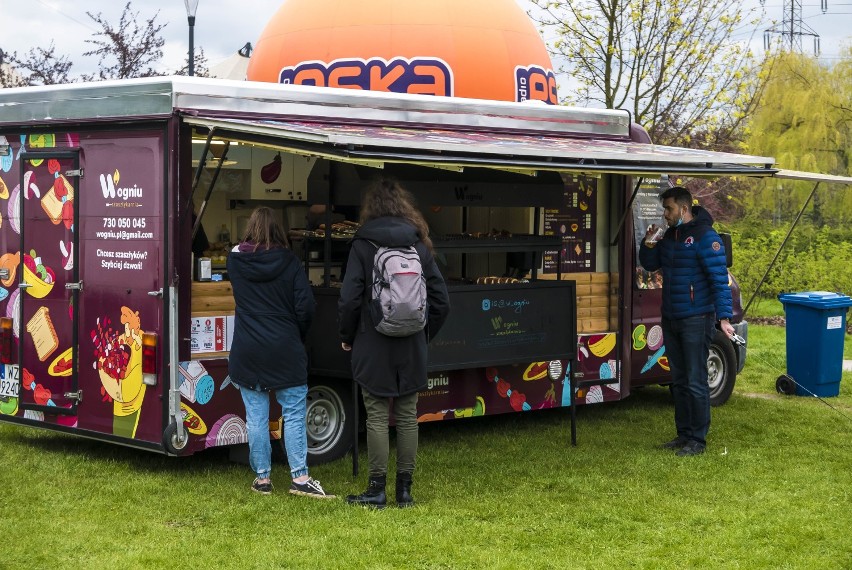 Trwa II Bemowski Festiwal StreetFood'u. Jedzenie z każdego zakątka świata w Parku Górczewska