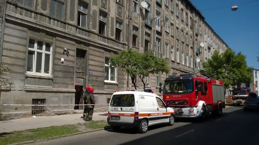 Na 1 Maja w Łodzi ewakuowano lokatorów kamienicy