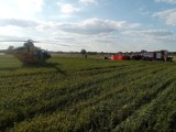 Wypadek podczas prac polowych w Szczepidle gmina Krzymów