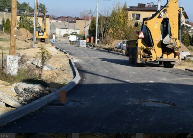 Ulice Szeroka, Radosna i Gwiezdna w Tuliszowie oraz Chabrowa w Siewierzu zostały całkowicie przebudowane w 2023 roku 

Zobacz kolejne zdjęcia/plansze. Przesuwaj zdjęcia w prawo naciśnij strzałkę lub przycisk NASTĘPNE
