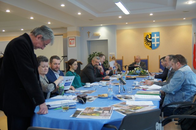 Sesja rady powiatu kadencji 2014-2018