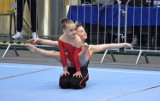 Tak młodzi akrobaci sportowi z całej Polski rywalizowali w Inowrocławiu podczas zawodów "Pierwszy krok sportowy". Zdjęcia 