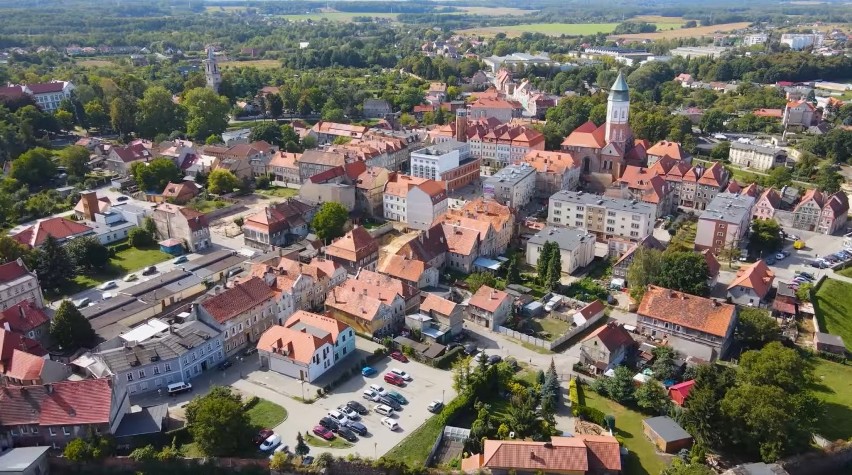 Kto mieszka lub mieszkał w Kożuchowie, może szukać swojego...