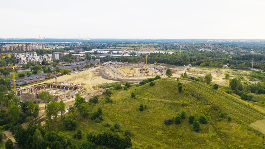 Zagłębiowski Park Sportowy składa się ze stadionu...