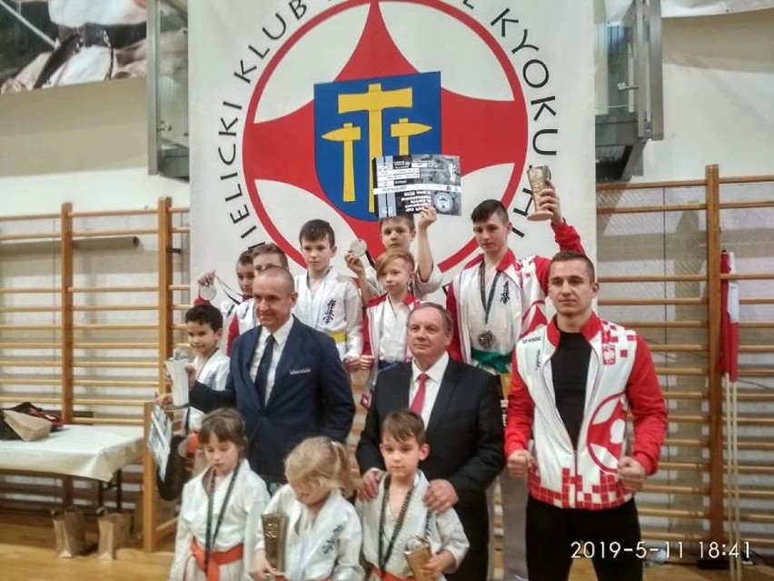 Sukces dąbrowskich zawodników DKK w Wieliczce. Podium i medale ZDJĘCIA 
