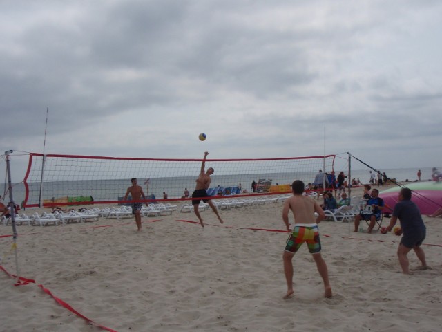 Siatkówka plażowa. III Otwarty Turniej Piłki Siatkowej Plażowej AKTYWNE WAKACJE