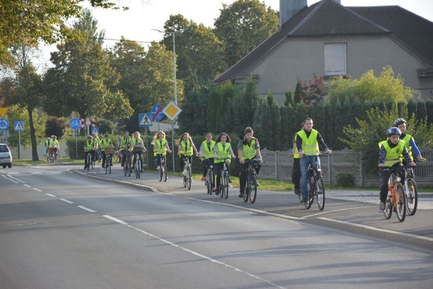 Rowerzyści przejechali przez Ostrów z władzami miasta [FOTO]