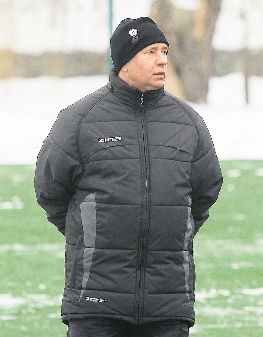 Trener Andrzej Pyrdoł czeka na pierwszy zimowy mecz swojej...