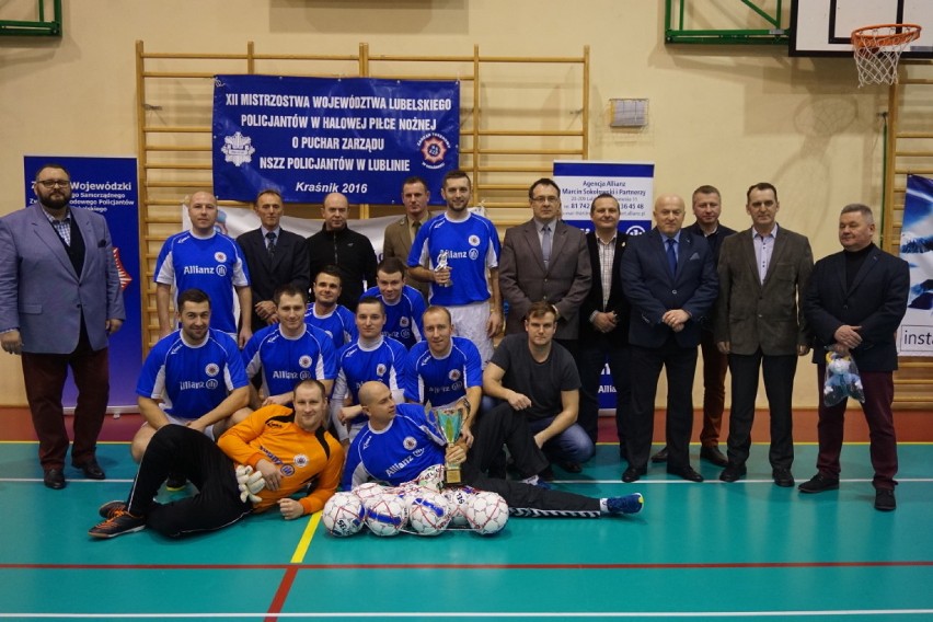 Policjanci z całego województwa rozegrali piłkarski turniej w Kraśniku. Zwyciężyła ekipa z Lublina