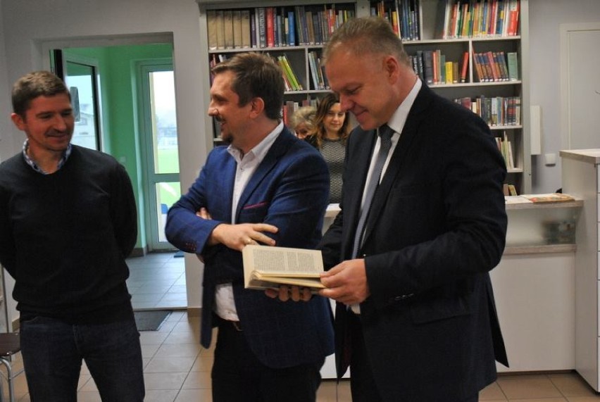 Nowa biblioteka i świetlica w Łobodnie [ZDJĘCIA]