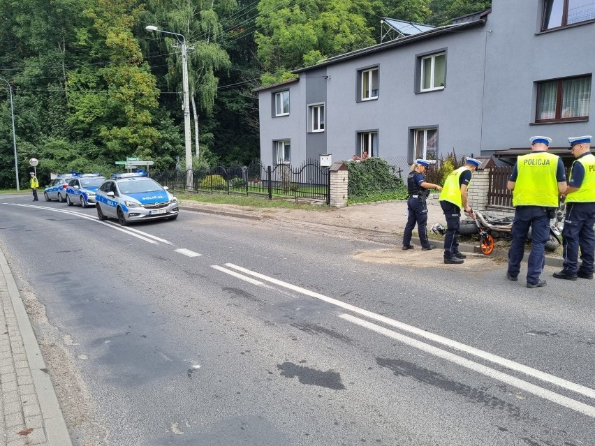 Groźny wypadek motocyklisty w Rybniku. Kierowca motocykla...