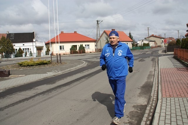 Aleksander Grzegorzewski przebiegł gminę Brudzew